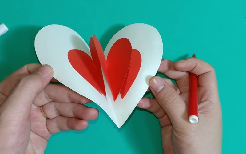 Hướng dẫn làm 5 mẫu thiệp Giáng Sinh 3D handmade siêu dễ 4 thiep giang sinh 3d handmade hinh trai tim don gian danh tang nguoi yeu