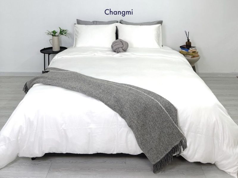 Vải Polyester là gì? Đặc tính, ưu nhược điểm khi sử dụng 4 ứng dụng vải Polyester