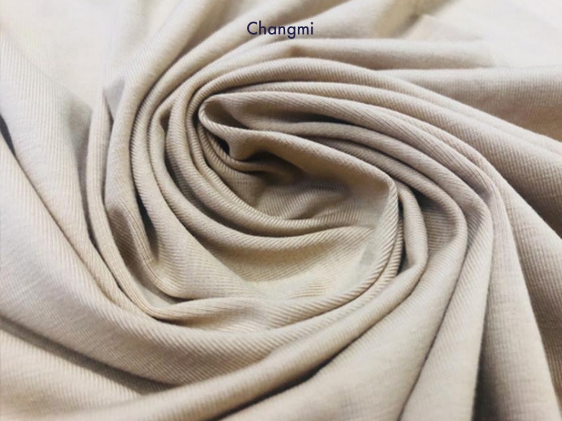 So sánh vải Polyester và Cotton: Nên chọn loại nào tốt hơn? 3 độ an toàn của Polyester so với Cotton