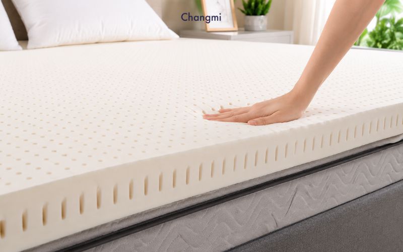 Topper là gì? Cách chọn Topper nệm êm ái dễ vệ sinh khi sử dụng 4 Topper cao su nổi bật với khả năng nâng đỡ và đàn hồi tốt